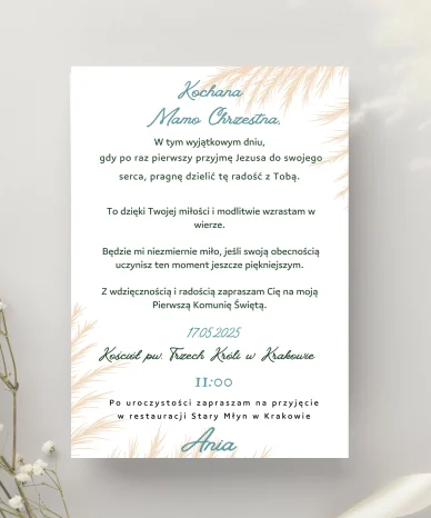 Eleganckie zaproszenie na Pierwszą Komunię Świętą z personalizowanym tekstem i delikatnymi motywami roślinnymi.