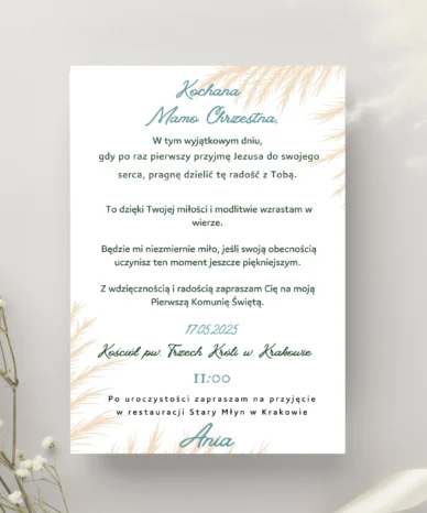 Eleganckie zaproszenie komunijne dla mamy chrzestnej z napisem i dekoracją z listków